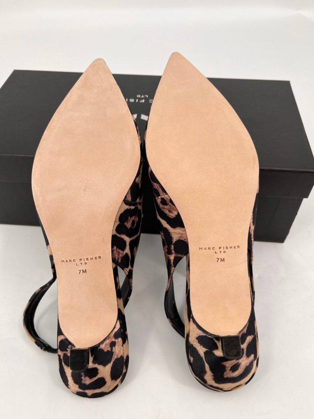 Marc Fisher Posey Slingback Pumps Leopard Size 7 Elastic Strap Kitten Heel - Picture 12 of 15
